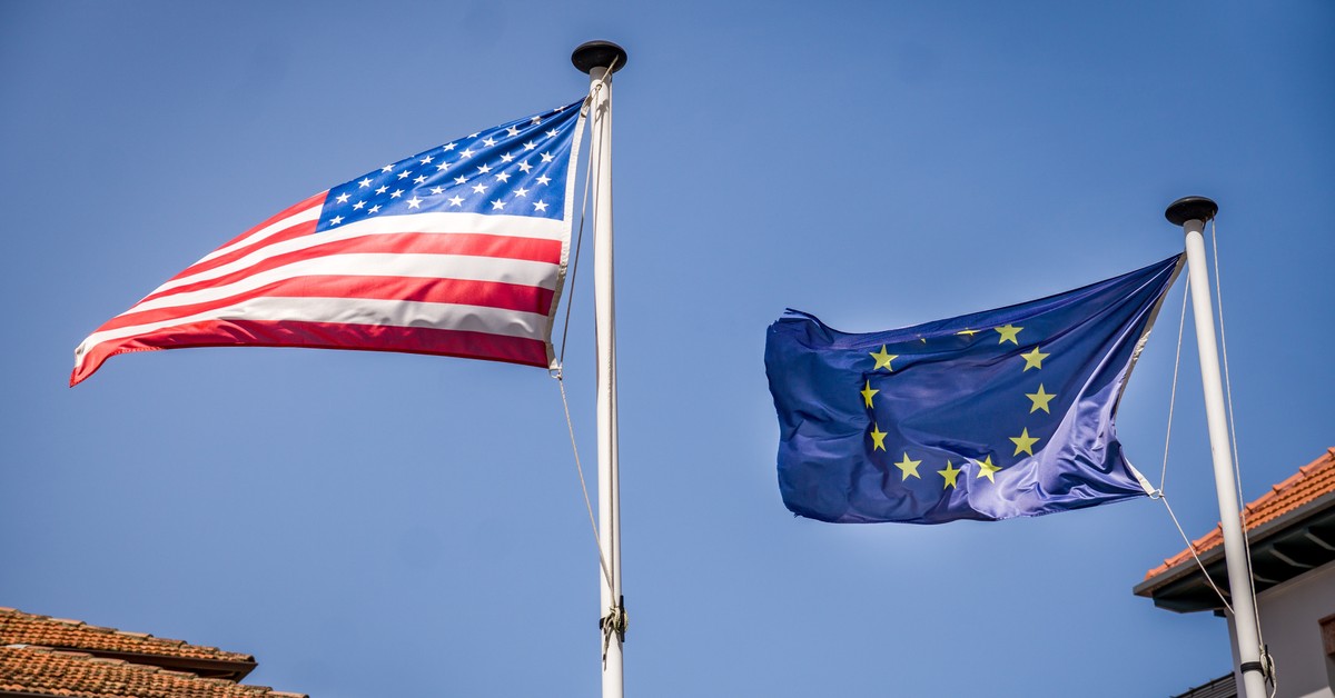 UE i USA grozi wybuch "niszczycielskiej wojny handlowej". Włoski minister: Globalizacja się skończyła