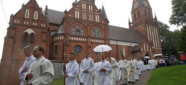 Prymas Polski: Uwierzmy, że w Polsce działa siła, która bez gwałtu i przemocy wszystko uspokaja