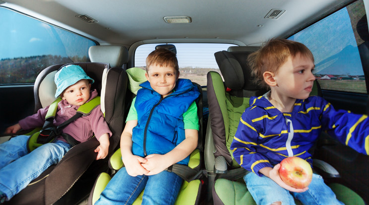 Most kiderül, hol a legbiztonságosabb a gyerekek számára az autóban /Fotó: shutterstock