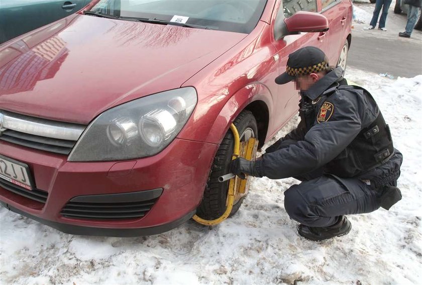 Strażnicy zerdrą z nas 7 milonów