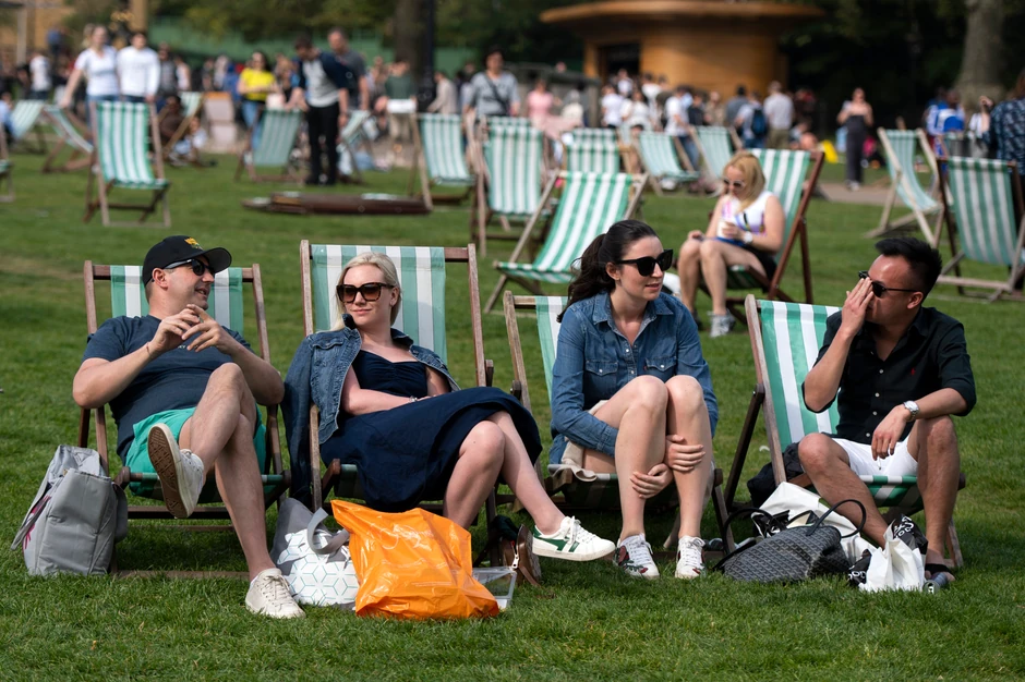 Sunčana subota u londonskom parku