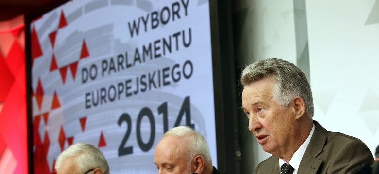 16,91 procent - PKW podała dane o frekwencji z godz. 17.30 [AKTUALIZACJA]