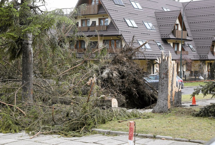Zakopane po przejściu halnego