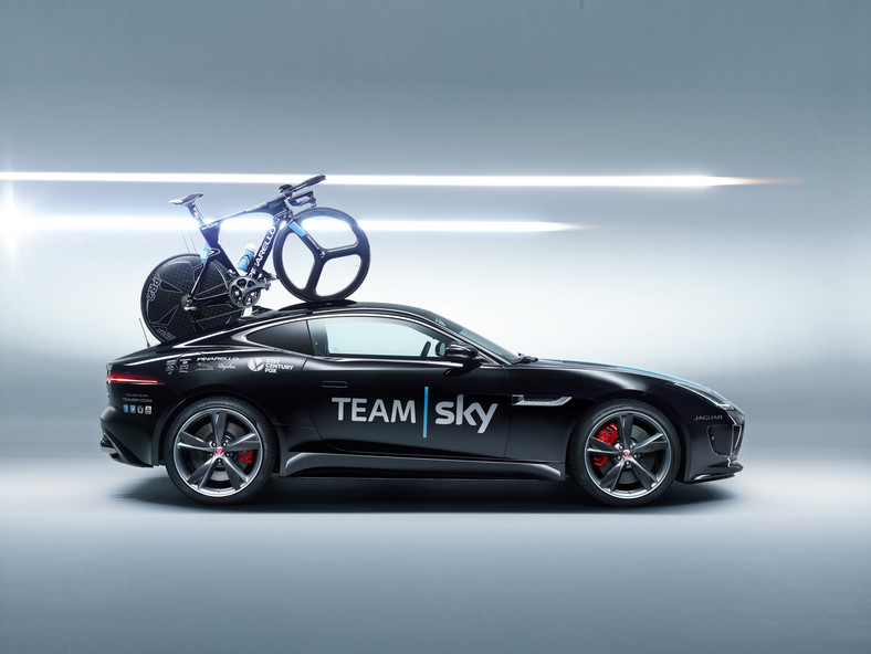 Jaguar F-Type - Sky Team