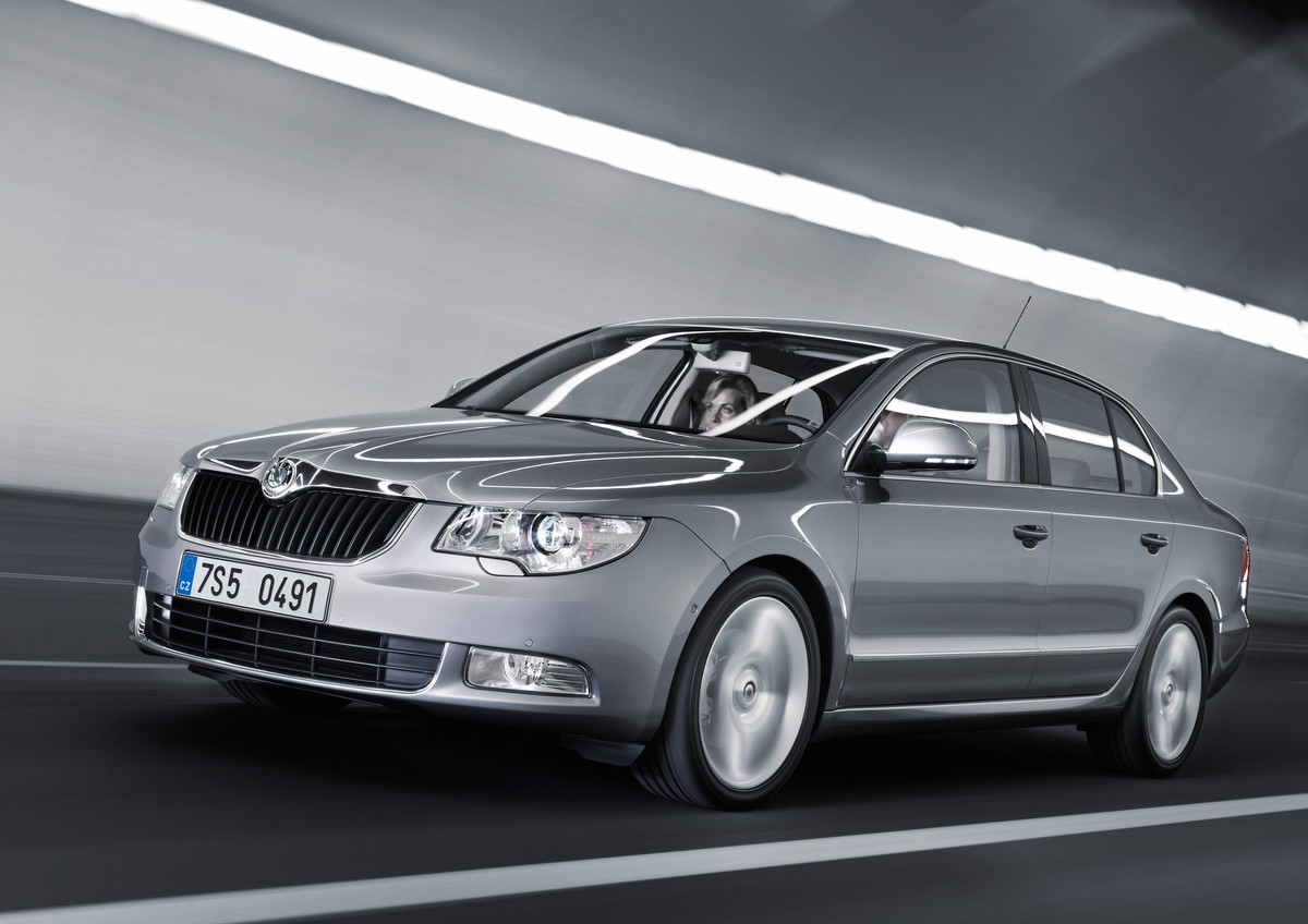 Skoda Superb II ,autor: Michel de Vries, licencja:Creative Commons Attribution-Share Alike 3.0