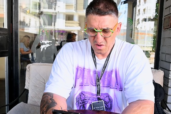 "DOBILA JE TROMB KOJI JE DOŠAO DO PLUĆA" Oglasio se Kristijan Golubović nakon što mu je sestra završila u bolnici: "Polomljen sam"