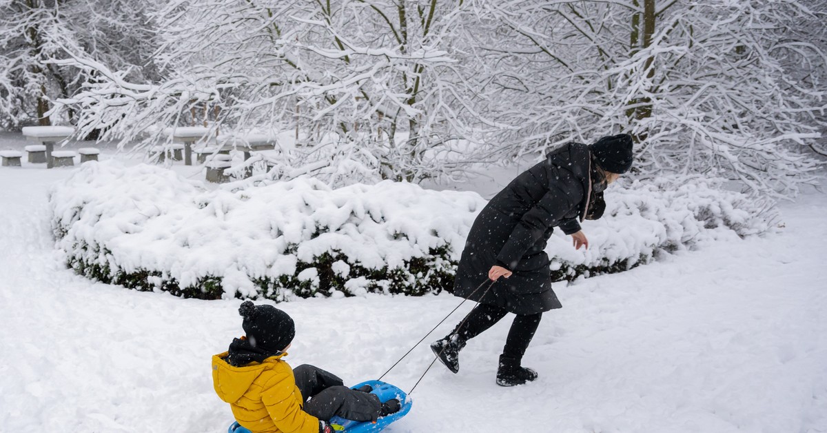 Pogoda na Boże Narodzenie 2025. Czy jest szansa, iż spadnie śnieg? Oto najnowsze prognozy pogody na Wigilię i w święta