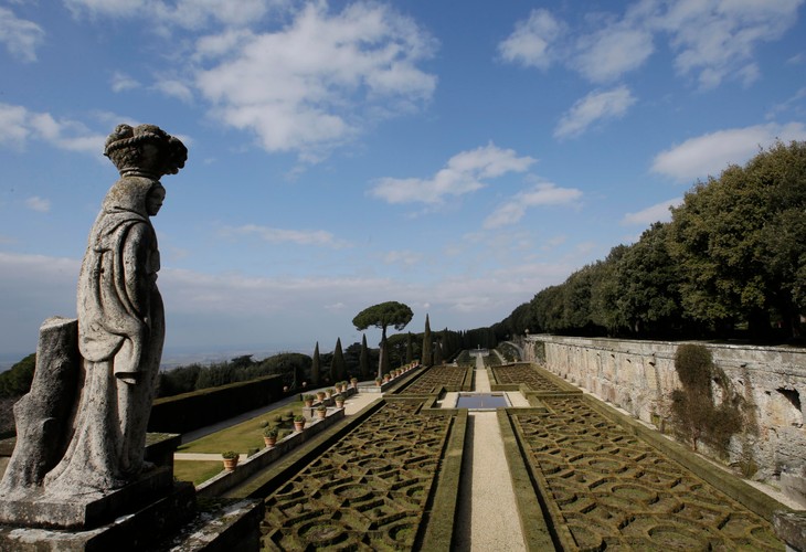 Watykan otwiera dla turystów ogrody papieskiej rezydencji Castel Gandolfo