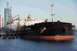 2 miliony baryłek irańskiej ropy na pokładzie. Supertankowce dopłynęły do Polski [ZDJĘCIA]