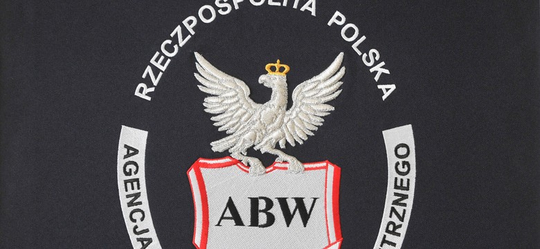 ABW odbiera Zbigniewowi R. certfykat dostępu do informacji niejawnych