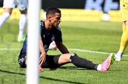 Nieprawdopodobne! Cieszyli się z awansu, a po chwili zalali się łzami [WIDEO]