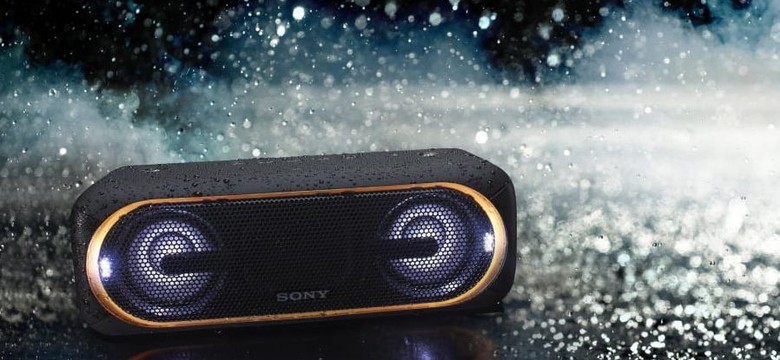 Przenośny głośnik idealny na imprezę w plenerze. Oto Sony XB-40 [RECENZJA]