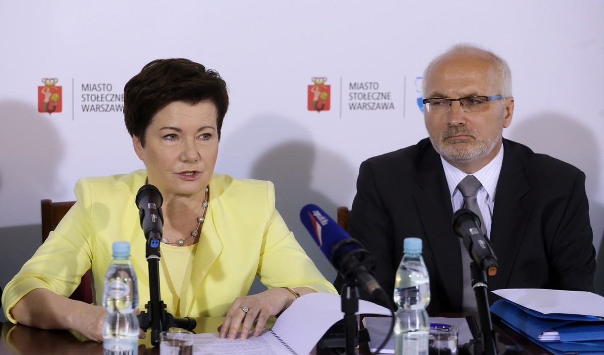 Prezydent Warszawy Hanna Gronkiewicz-Waltz oraz dyrektor Biura Polityki Zdrowotnej m. st. Warszawy Dariusz Hajdukiewicz