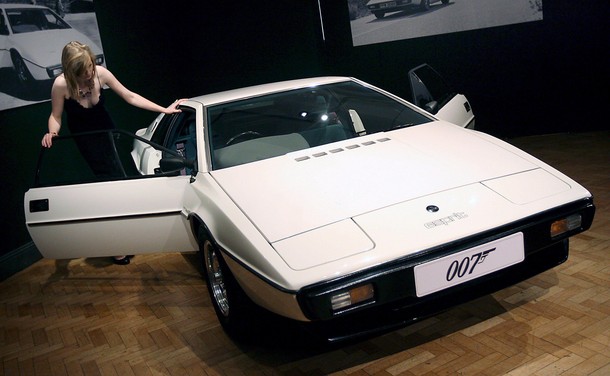 BRITAIN JAMES BOND LOTUS ESPRIT SALE