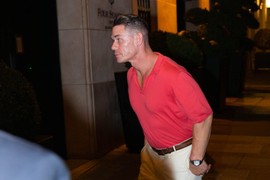 Čuveni glumac otkrio zašto JOŠ NEMA DECE, a napunio 48 GODINA i krenula je OSUDA! "Previše si ti EGOCENTRIK da bi bio otac":  Neki ga i brane i kažu da skroz pametno razmišlja