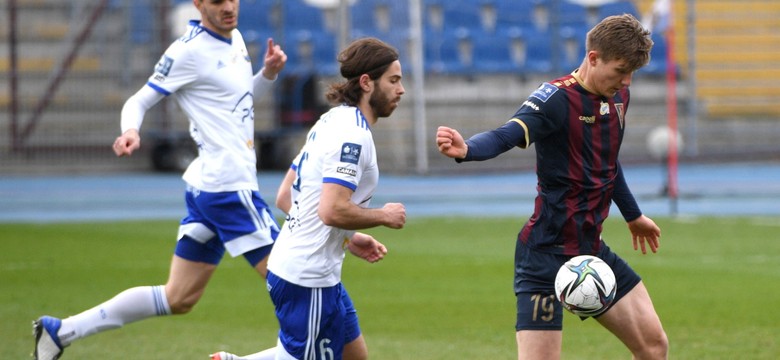 Pogoń za Legią nieudana. "Portowcy" oddali punkty w Mielcu [WIDEO]
