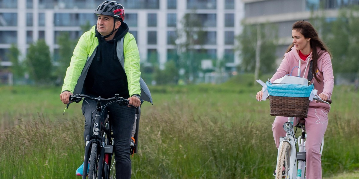 Michał Koterski i Marcela Leszczak zabrali syna na wycieczkę rowerową