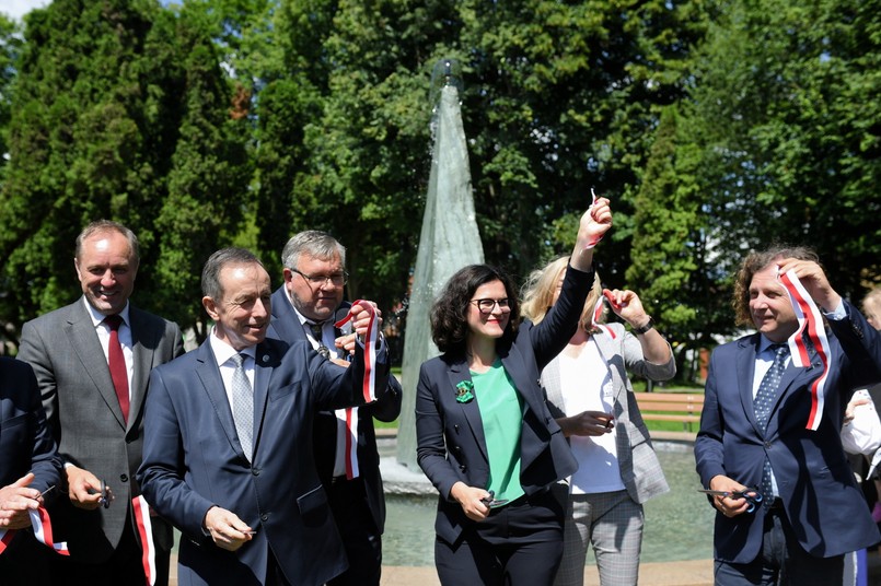 Grodzki: Promesy już rozdawane, a prawa w sprawie Funduszu Inwestycji Lokalnych nie ma