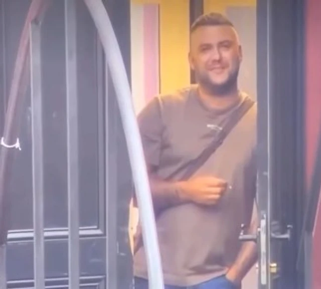 "Dogovor gradi stan u Majamiju!" Staniji i Alibabi pala fasada pred samu zavšnicu Elite, odala ih kamera za koju nisu znali da ih snima