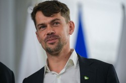 Wyrzucili go z PiS. Teraz wejdzie do Sejmu. Kim jest Michał Kołodziejczak?