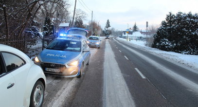 13-latka przechodziła przez jezdnię w zabronionym miejscu. Auto nie zdążyło zahamować