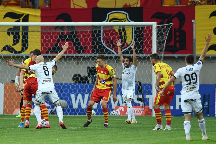 Pilka nozna. PKO Ekstraklasa. Jagiellonia Bialystok - Legia Warszawa. 24.06.2020