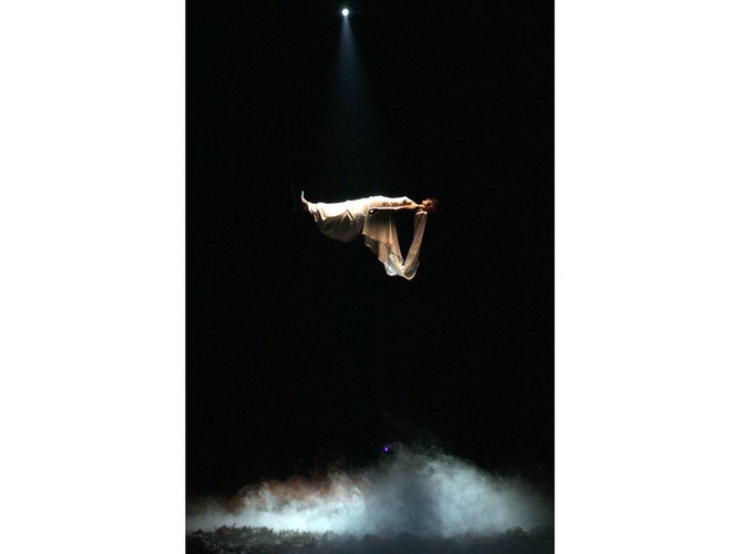 Upiorna panna młoda – niezwykły pokaz mody ślubnej na Off Fashion w Kielcach