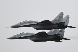 polskie myśliwce polecą na wojnę z rosją. jest jeden warunek