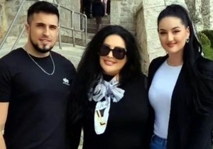 Dragana Mirković sin Marko i ćerka Manuela