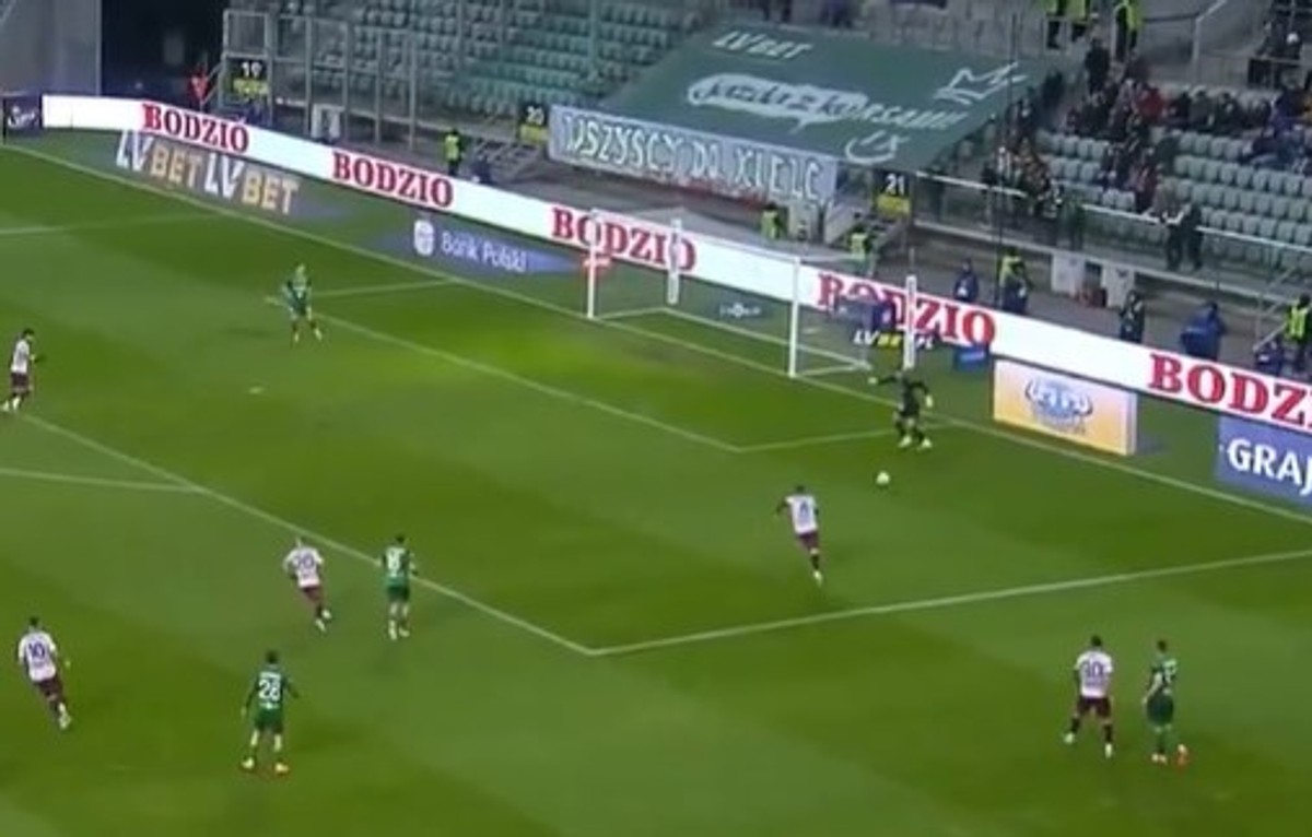 Kuriozalny gol dla Piasta