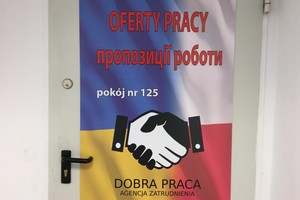 Pomoc dla Ukrainy. Pracownik ochrony pilnie poszukiwany. Problemy rynku pracy w Polsce