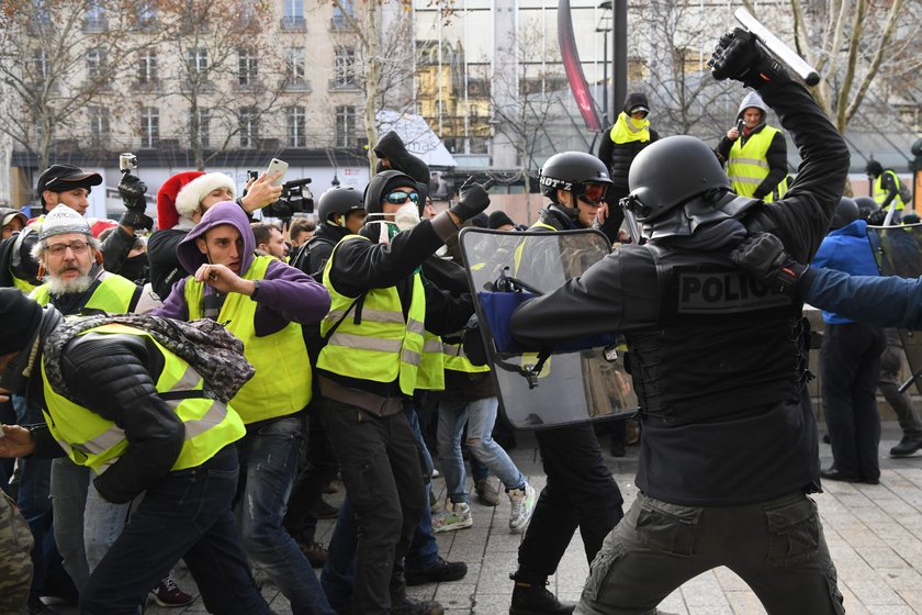 Protest Żółtych kamizelek we Francji