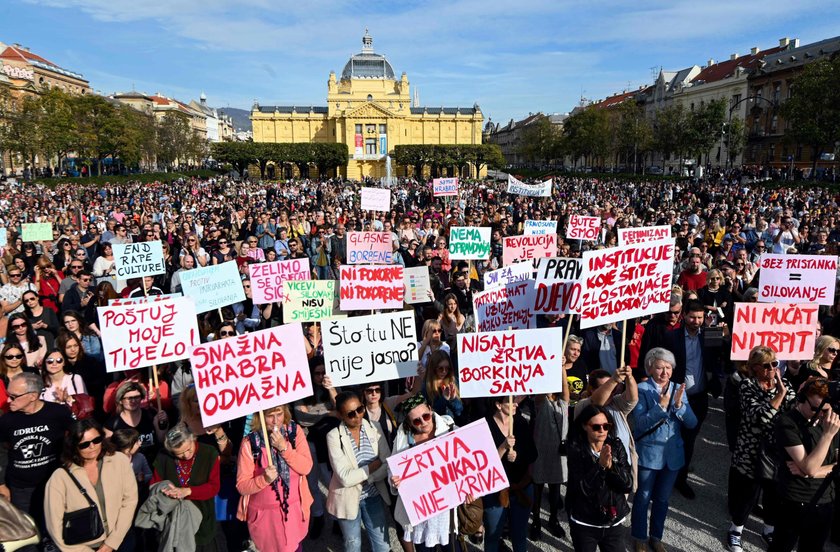 Protest przeciwko decyzji sądu, który wypuścił opracwów 15-latki