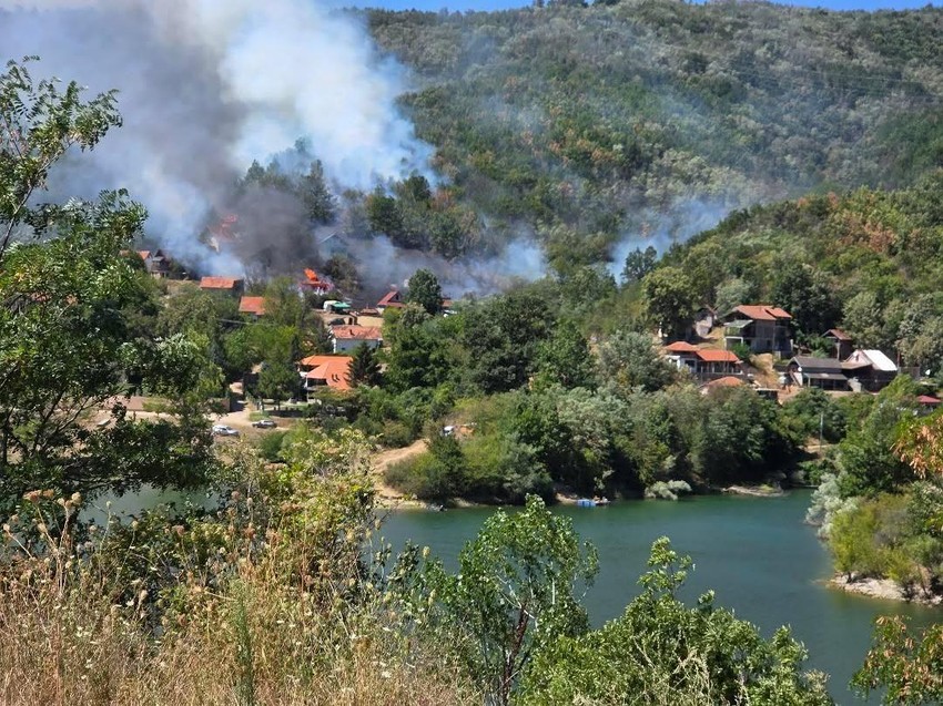 Požar u vikend naselju Bovansko jezero