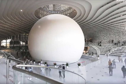 W Chinach otwarto bibliotekę, która kształtem przypomina... gigantyczne oko [ZDJĘCIA]