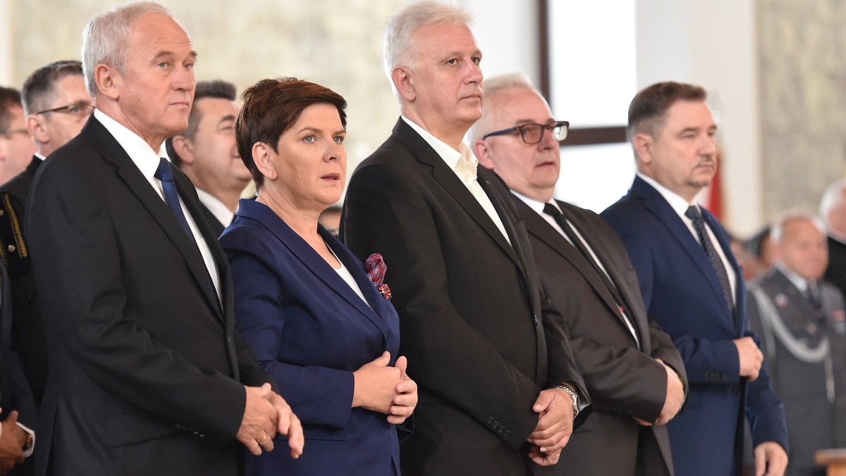 Porozumienia Sierpniowe z 1980 r., w tym jastrzębskie, uchyliły drzwi do wolności – mówiła dziś w Jastrzębiu Zdroju premier Beata Szydło, uczestnicząca w obchodach 36. rocznicy zawarcia tego porozumienia. Zapewniła, że nie dopuści do zniszczenia polskiego górnictwa.