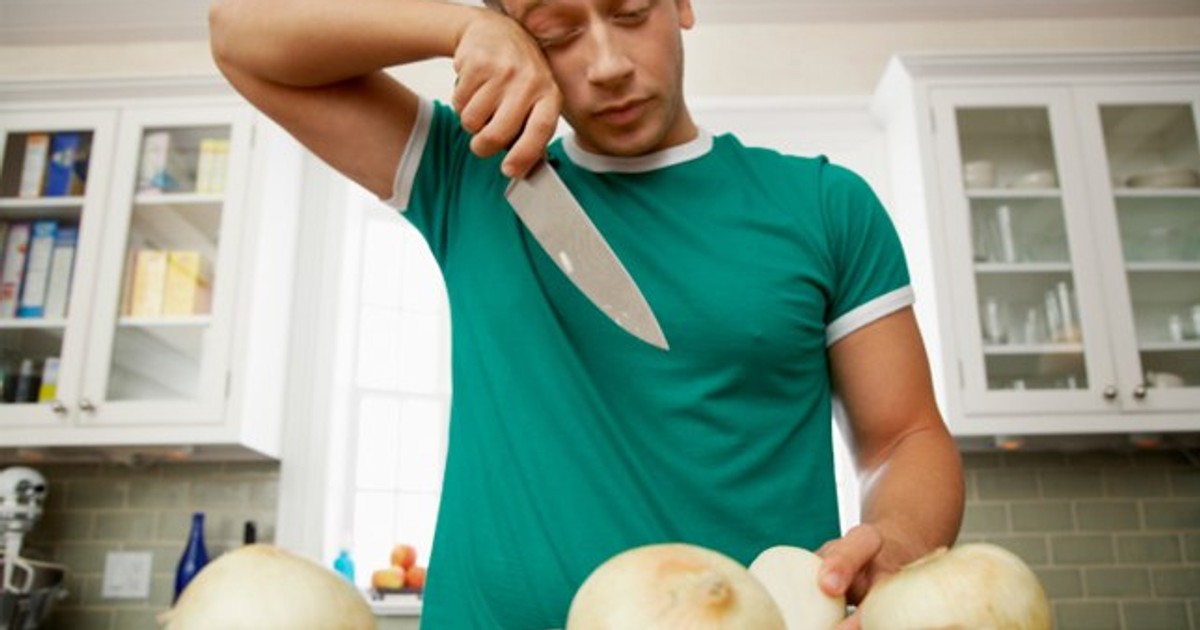 4 great tips to preventing watery eyes while cutting onions Pulse Nigeria