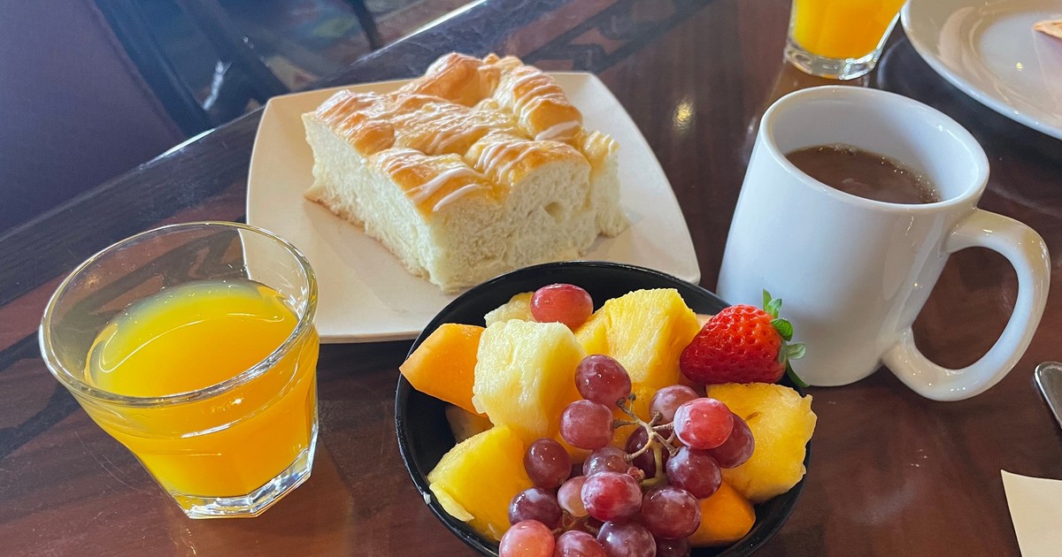 How healthy is eating fruits in the morning? Here's what to know