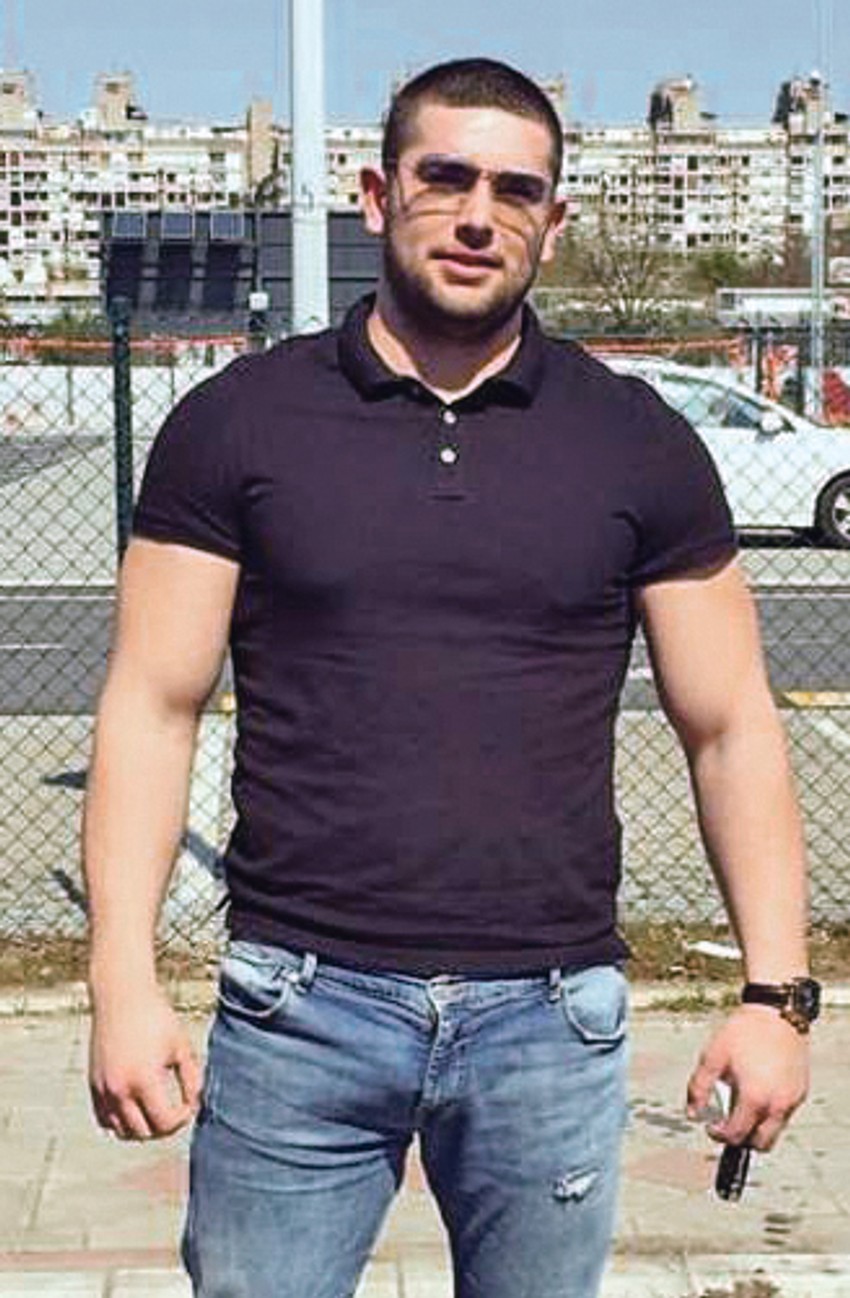 Priveden: Dejan jakovljević 