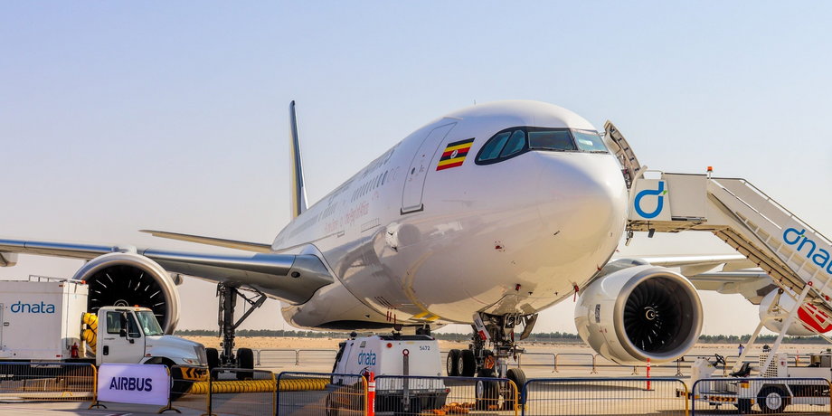 Airbus A330-800neo latający dla Uganda Airlines