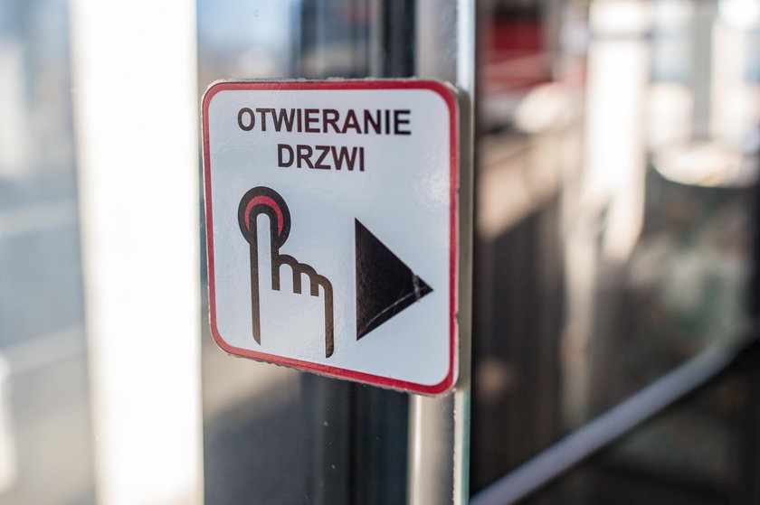 Poznańskie autobusy i tramwaje jeżdżą rzadziej