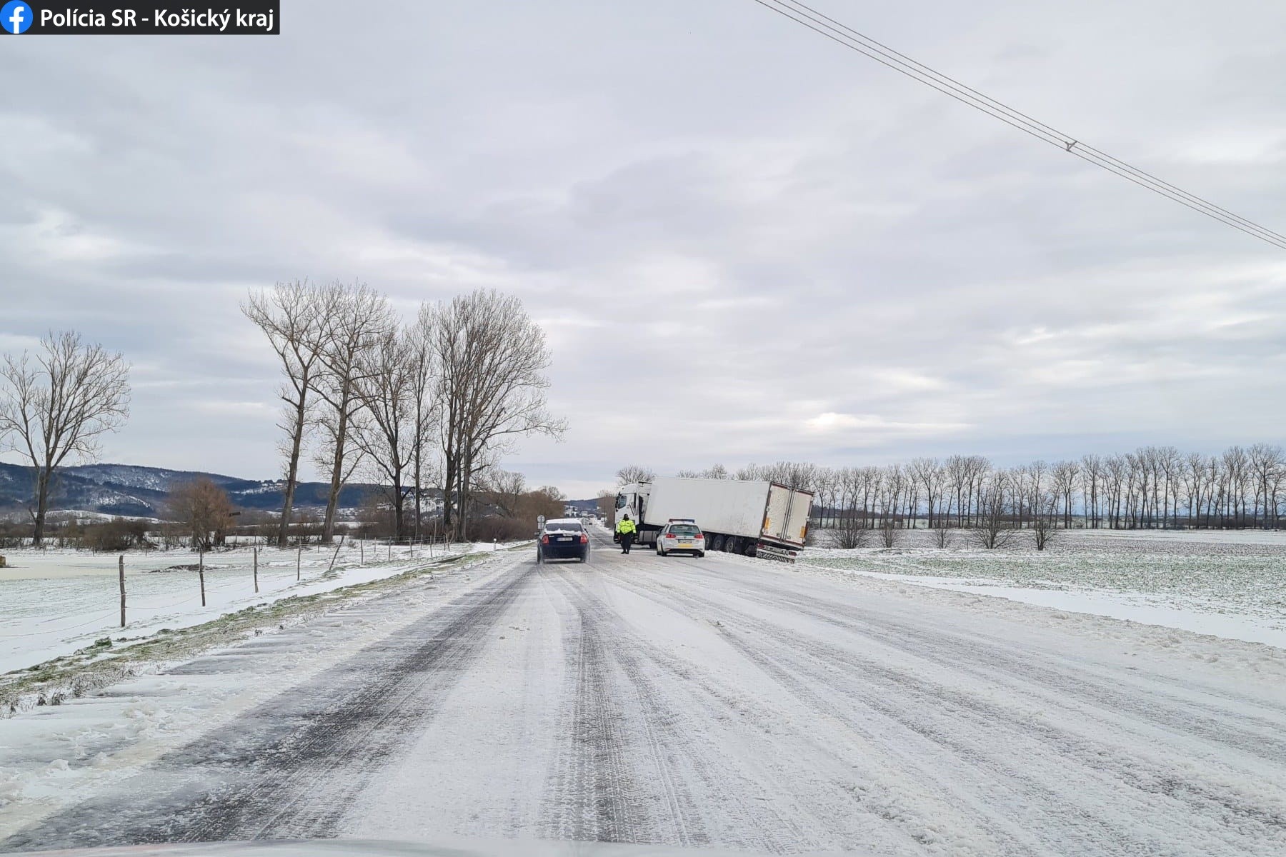 Východ zasypal sneh. Momentálne najhoršia situácia je v okrese Košice okolie.