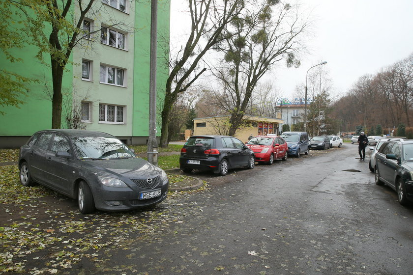 Dramat mieszkańców Woli. Nie mamy gdzie parkować!