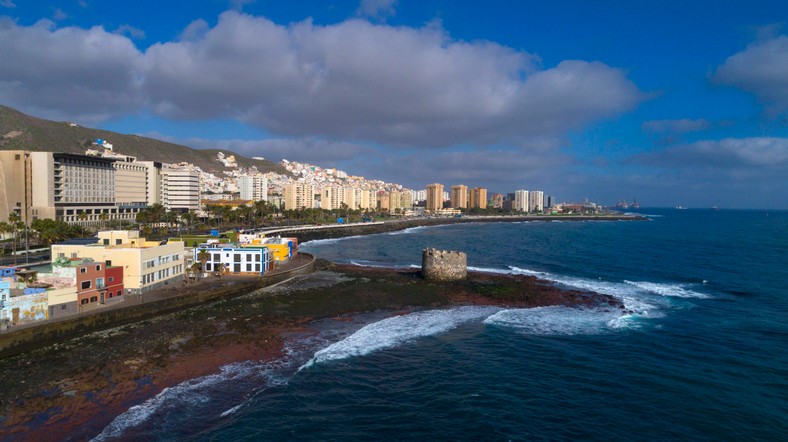 Dotąd "Pamiętniki z wakacji" doczekały się czterech sezonów. Pierwszy był kręcony na Costa Brava, kolejne przeniosły się na wyspę Gran Canaria (na zdjęciu). Po siedmiu latach przerwy nagrania do "Pamiętników" wracają do tej lokacji