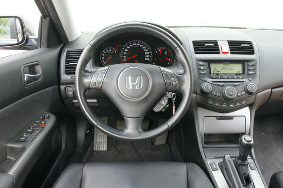 Honda Accord IV (2002-08)