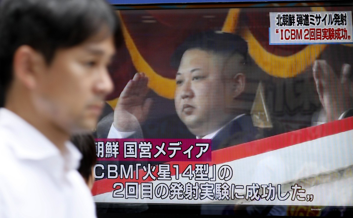 Kim Dzong Un na ekranie telewizora w Japonii