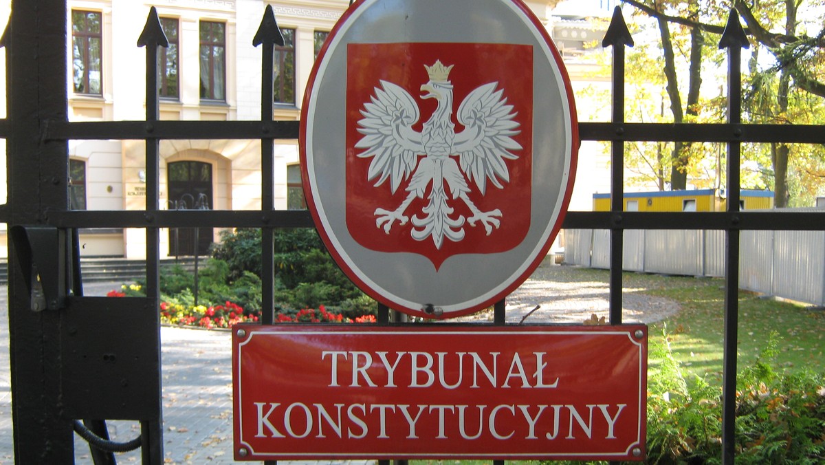 Wobec "niedopuszczalności wyrokowania" Prokurator Generalny chce umorzenia postępowania przed Trybunałem Konstytucyjnym ws. wniosku posłów PO dotyczących uchwał Sejmu o nieważności wyboru w październiku 5 sędziów TK i o wyborze w grudniu 5 osób na miejsca "unieważnione".