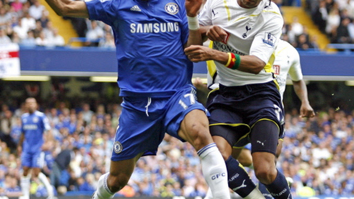 Występujący ostatnio w Chelsea Londyn Jose Bosingwa znajduje się na celowniku francuskiego OSC Lille.