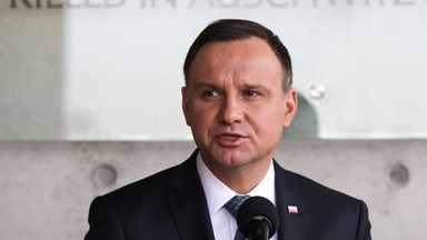 Prezydent Duda odznaczył Szewacha Weissa Orderem Orła Białego