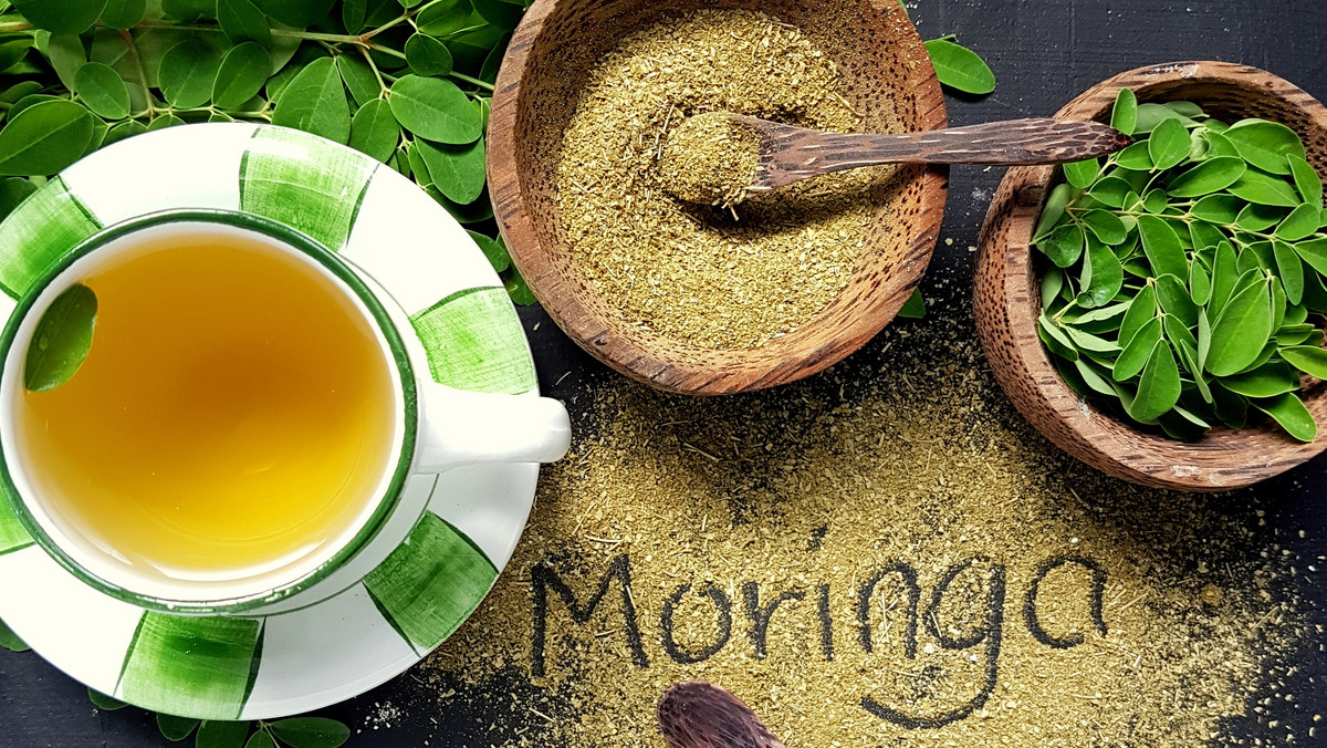 Moringa olejodajna – superfood na ciśnienie, serce i urodę. Jak ją stosować? 